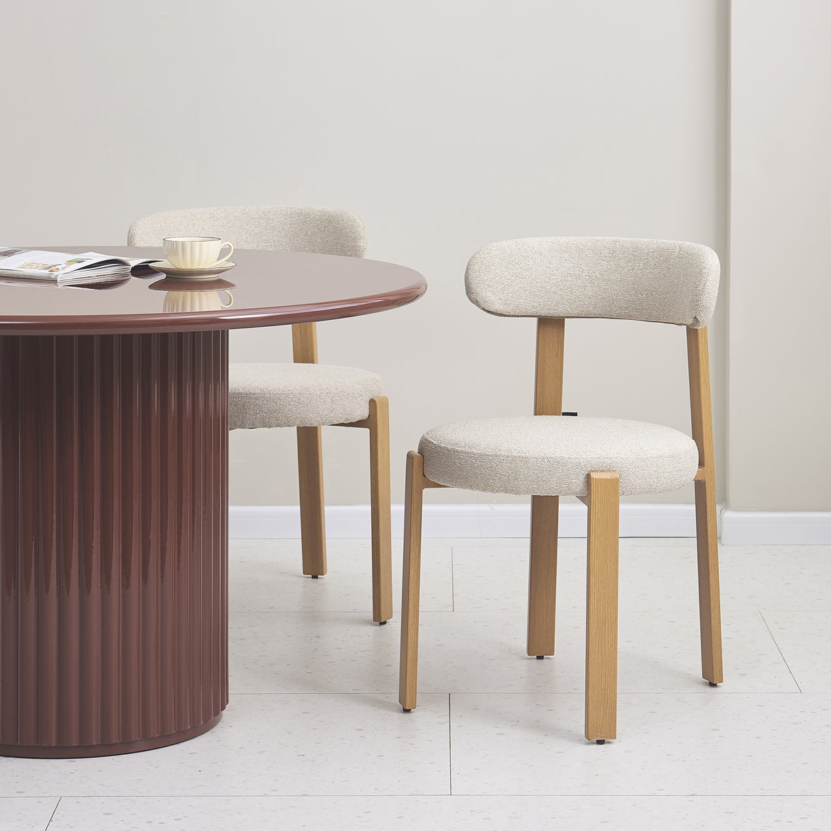 Bezogenes Esszimmerstuhl Afinatte in beige Bouclé