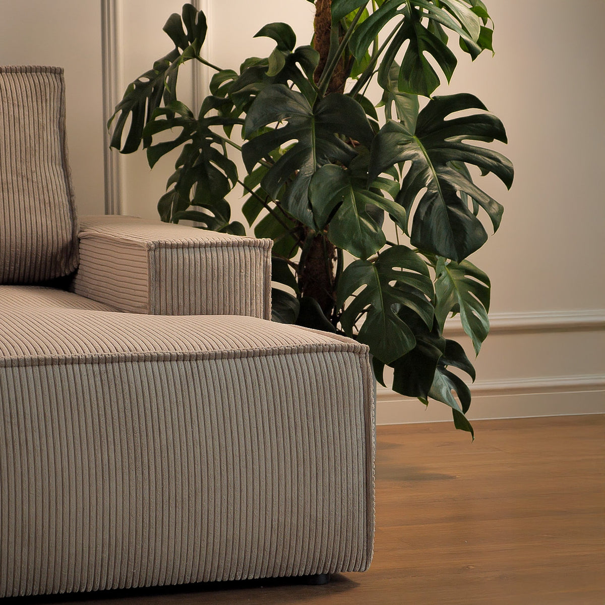 Canapé d'angle avec fonction couchage Farese mini en L, angle droit, avec rangement, velours côtelé beige