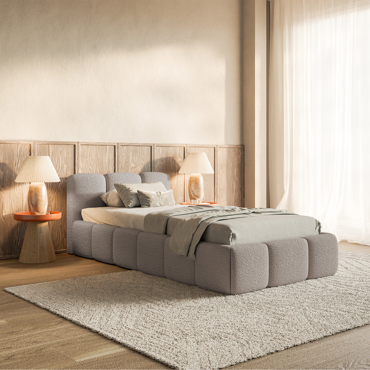 Gepolstertes Bett 90x200 cm Cloudy Low mit Bettkasten, Metallrahmen, hellgrauer Bouclé-Stoff