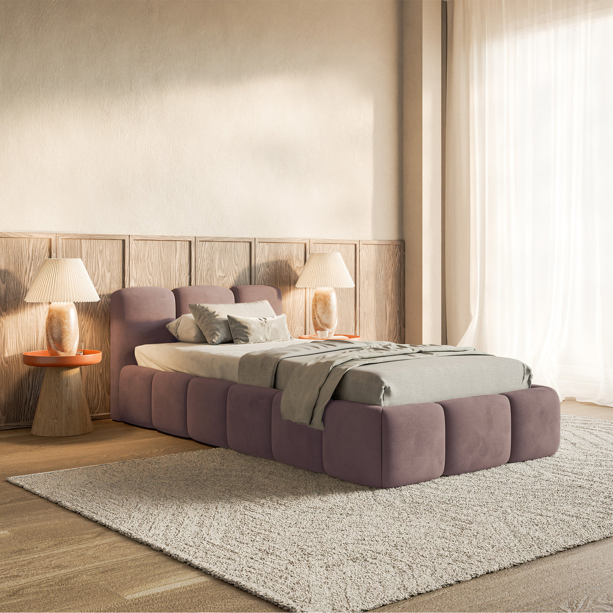 Gepolstertes Bett 90x200 cm Cloudy Low mit Stauraum, Metallrahmen, hellrosa Velours, wasserabweisend und leicht zu reinigen