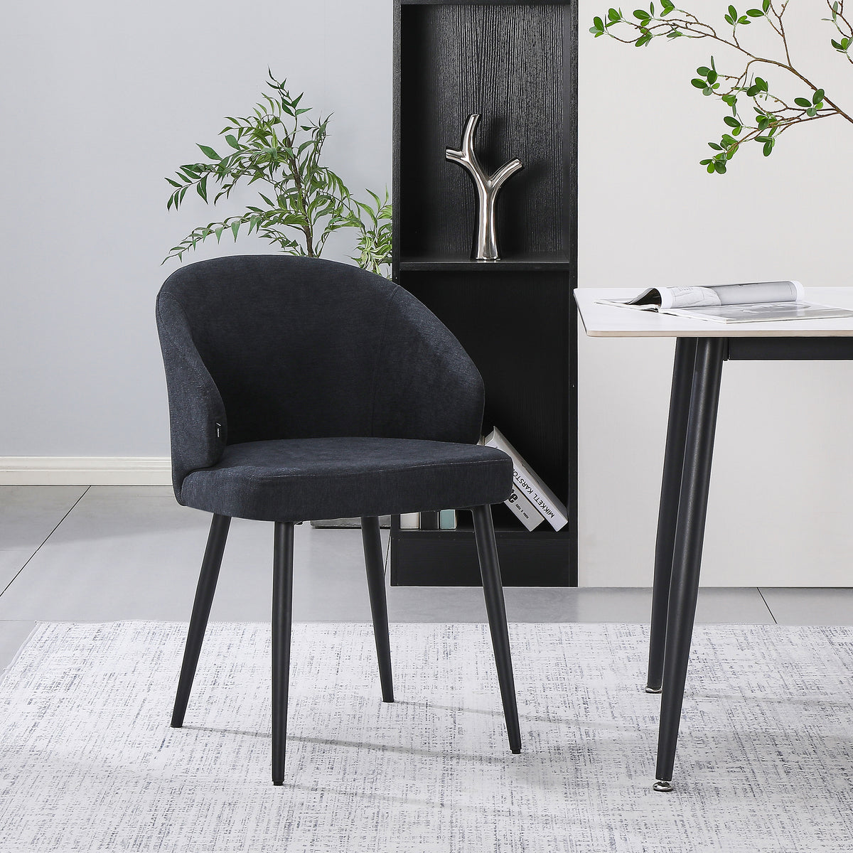 Chaise tapissée Atiblle en tissage graphite