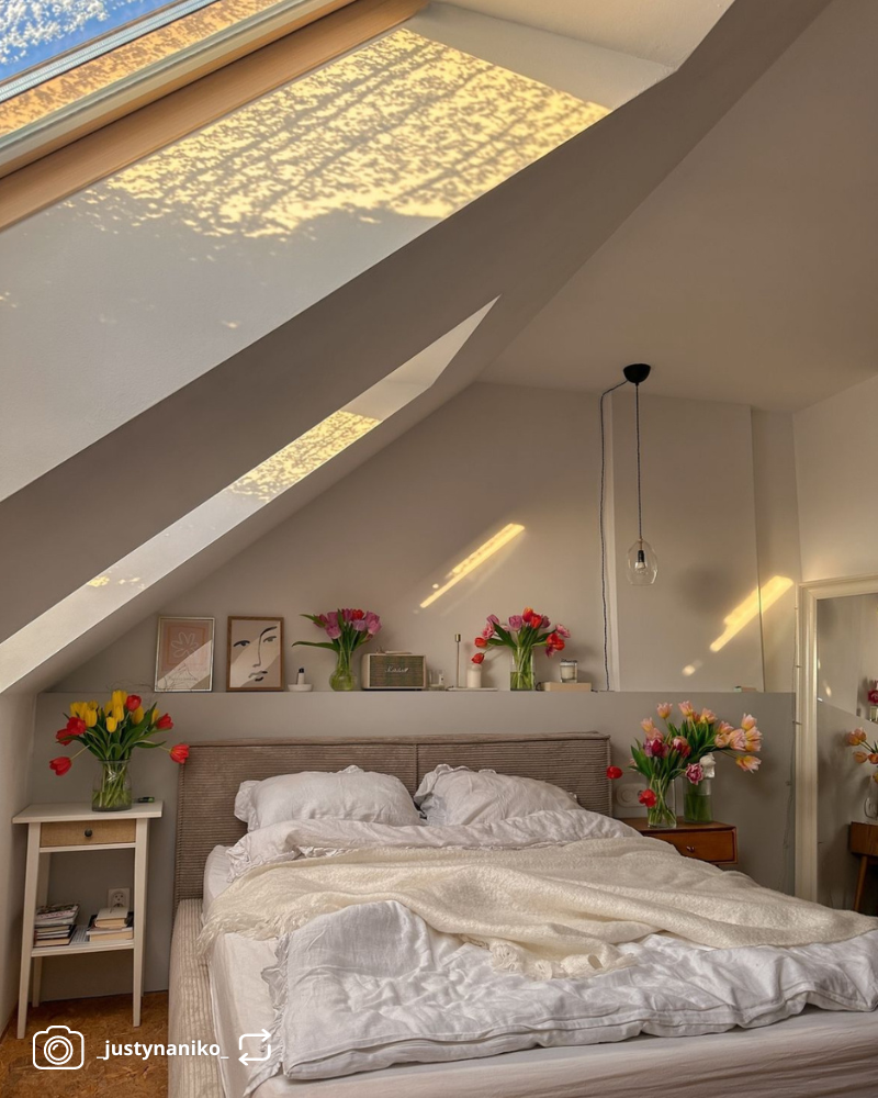 Lit tapissé 180x200 cm Farese avec rangement et vérin à gaz, velours côtelé beige foncé