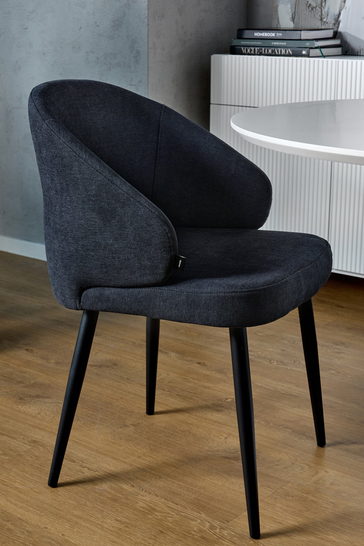 Chaise tapissée Atiblle en tissage graphite
