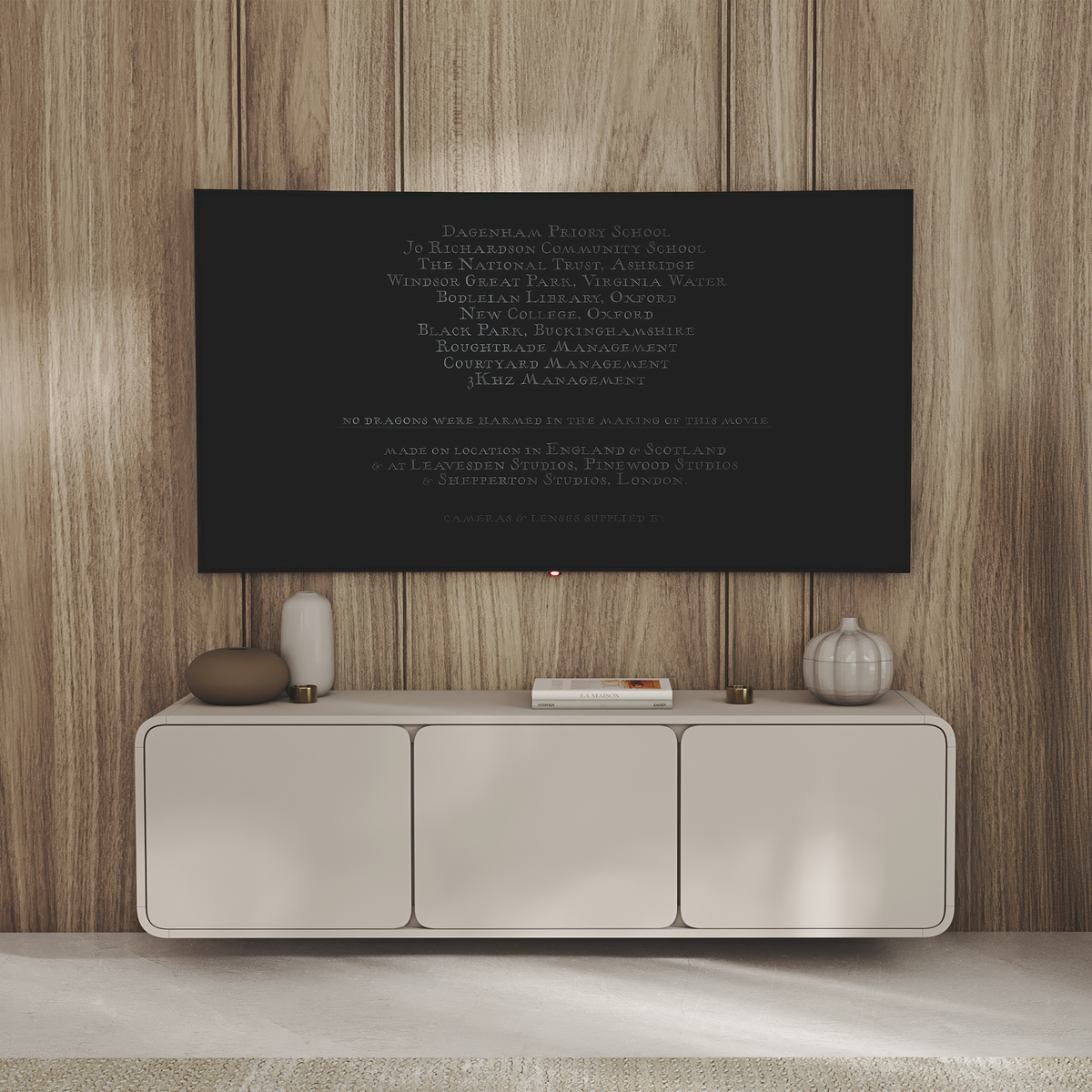Meuble TV suspendu Lummo trois portes 156 cm cachemire