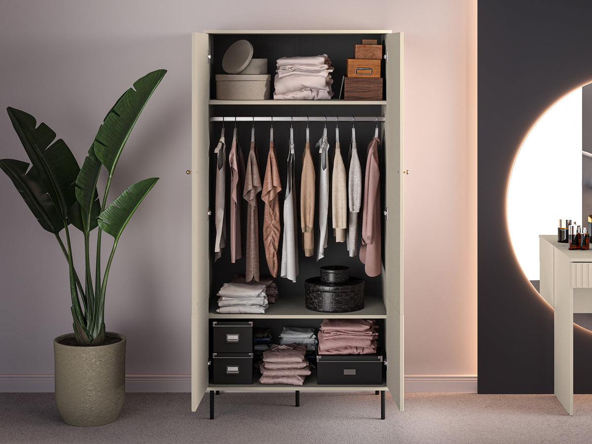 Armoire deux portes Caletto 92 cm avec lamelles décoratives beige