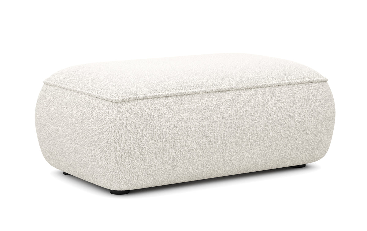 Ovo Hocker in cremigem Bouclé