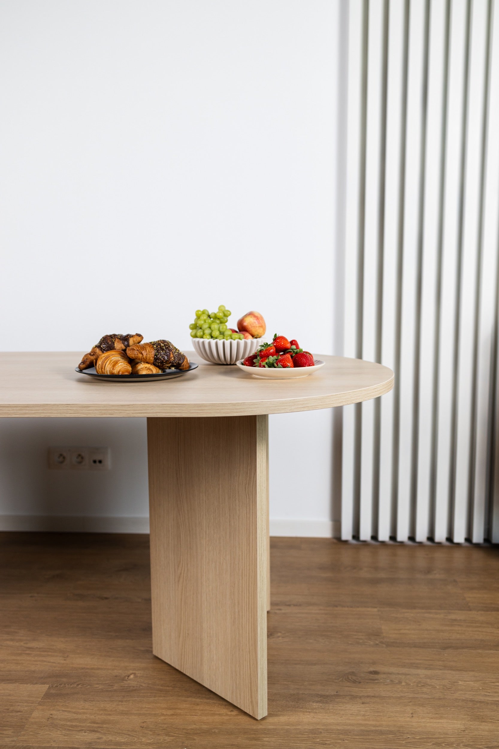 Esstisch Ovo oval 204 cm Lindberg Eiche