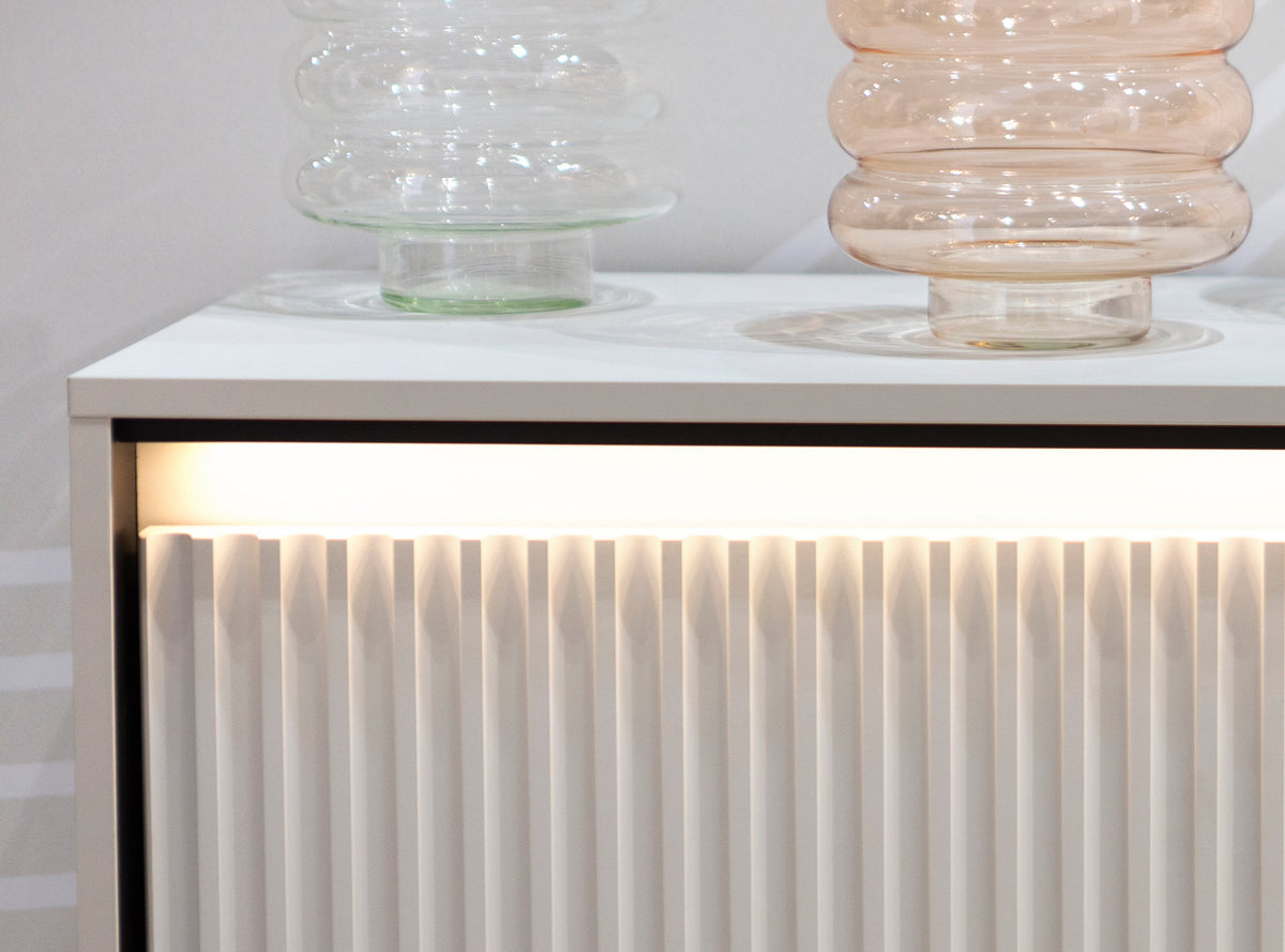 Commode 2 portes Trend 166 cm avec 3 tiroirs et éclairage LED Blanc