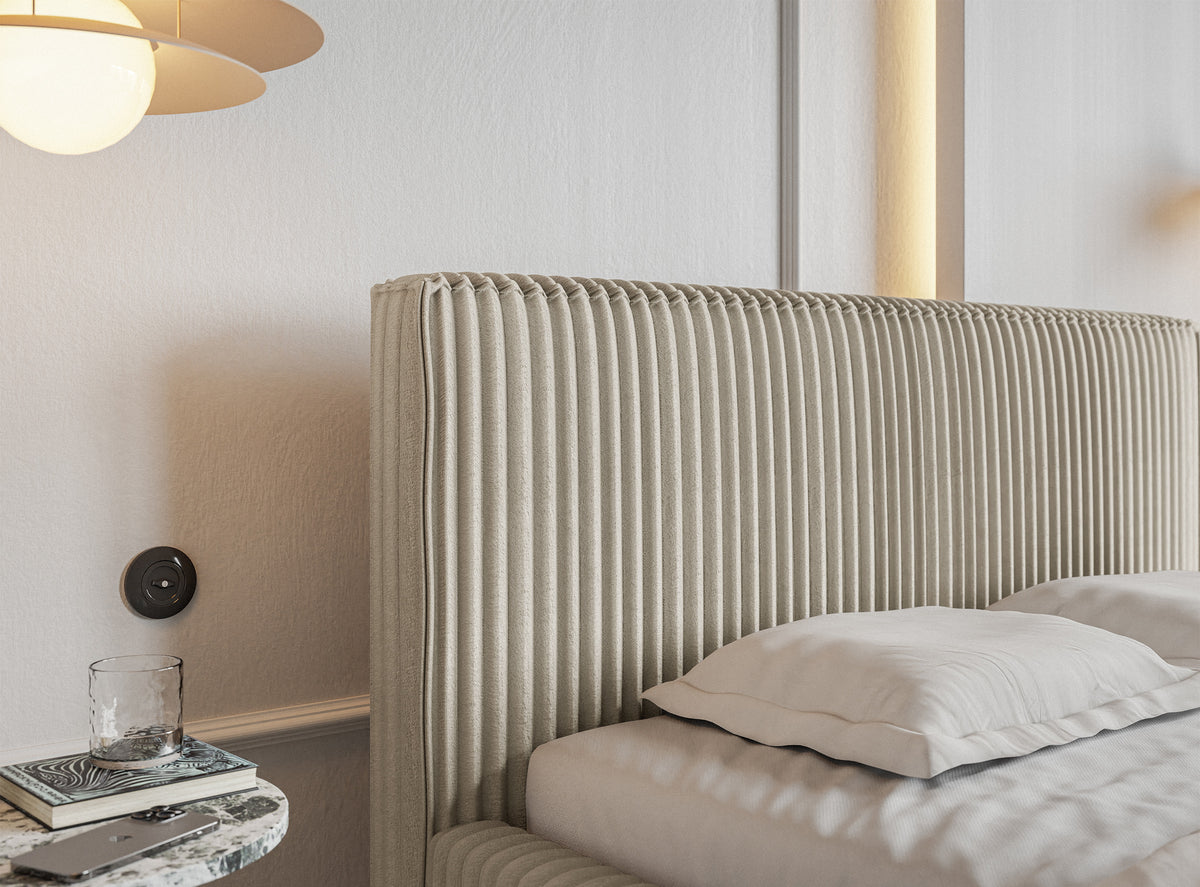 Polsterbett 140x200 cm Tilio mit Stauraum, Metallrahmen, hellbeige, grober Cordstoff