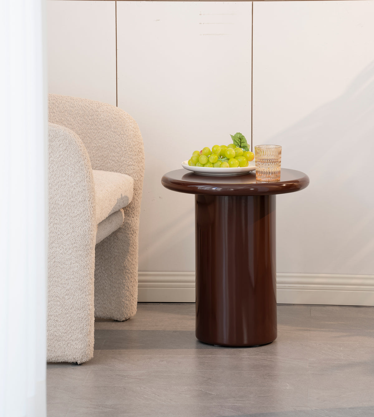 Table basse Solvade diamètre 45 cm brun haute brillance