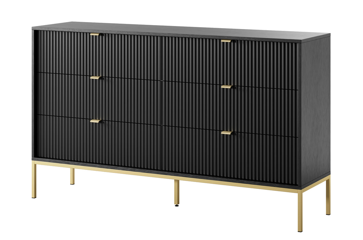Commode six tiroirs Vellore 154 cm noire avec façades rainurées et structure dorée