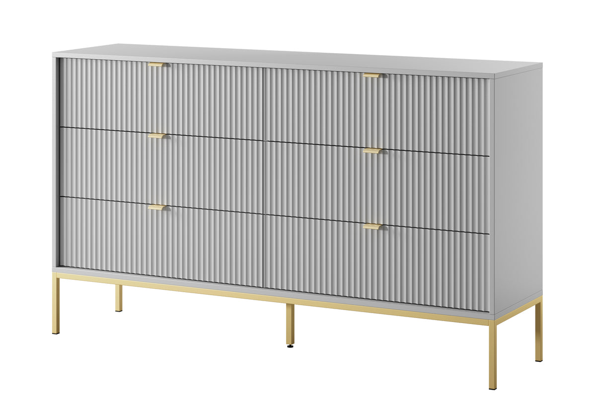 Commode 6 tiroirs Vellore 154 cm grise avec façades rainurées et structure dorée