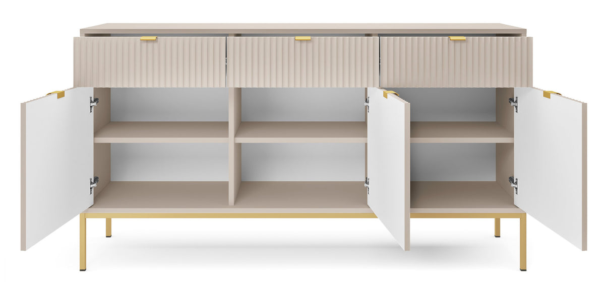 Drehtür-Kommode Vellore 154 cm Kaschmir mit gerillten Fronten und goldenem Gestell