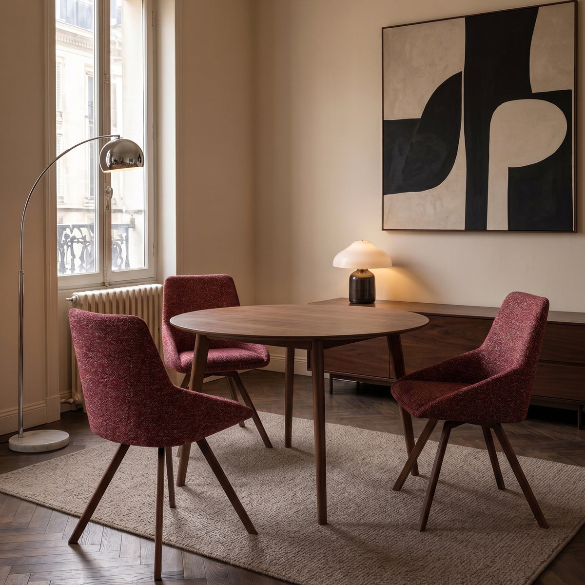 Chaise pivotante tapissée Yanii bordeaux en boucle sur base noyer