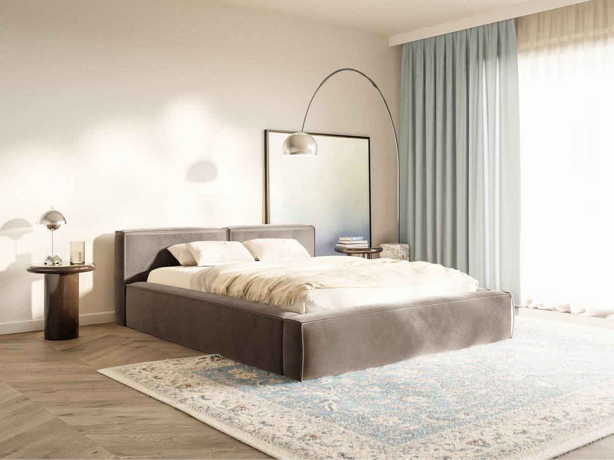 Polsterbett 160x200 cm Tilves Slim Low mit Stauraum, Metallrahmen, hellbrauner Samt
