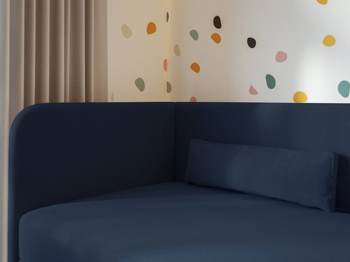 Jugendbett 90x200 cm Calmmo linksseitig mit Stauraum, marineblauer hydrofober Chenille-Stoff