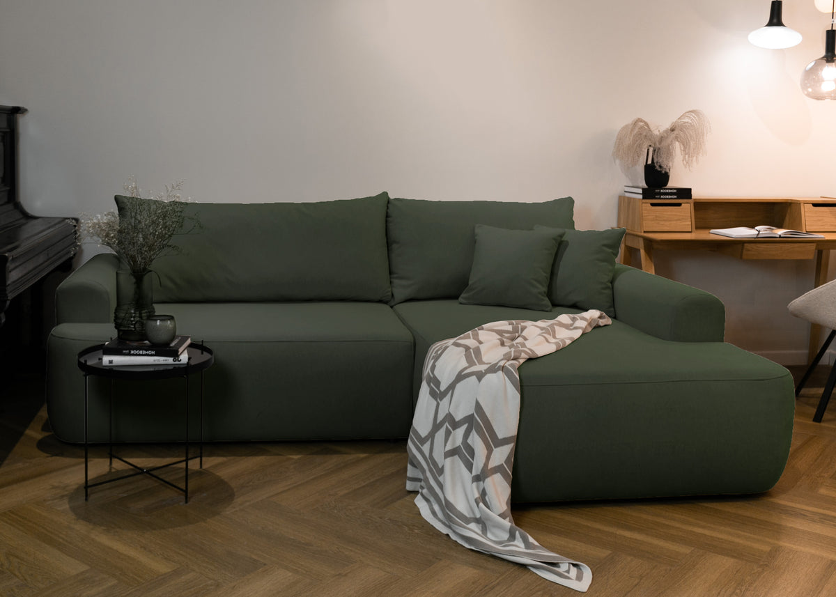 Canapé d’angle convertible Ovo en velours olive avec coffre de rangement en tissu facile d’entretien, modèle droit