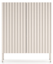 Commode haute à deux portes Derriva avec façades rainurées 100 cm cachemire