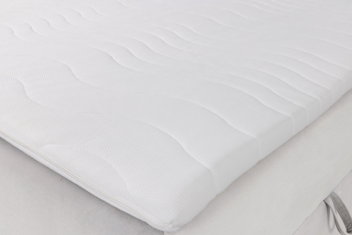 Kontinentales Bett 140x200 cm Daissy mit Stauraum und Topper, hellbeiger Samt