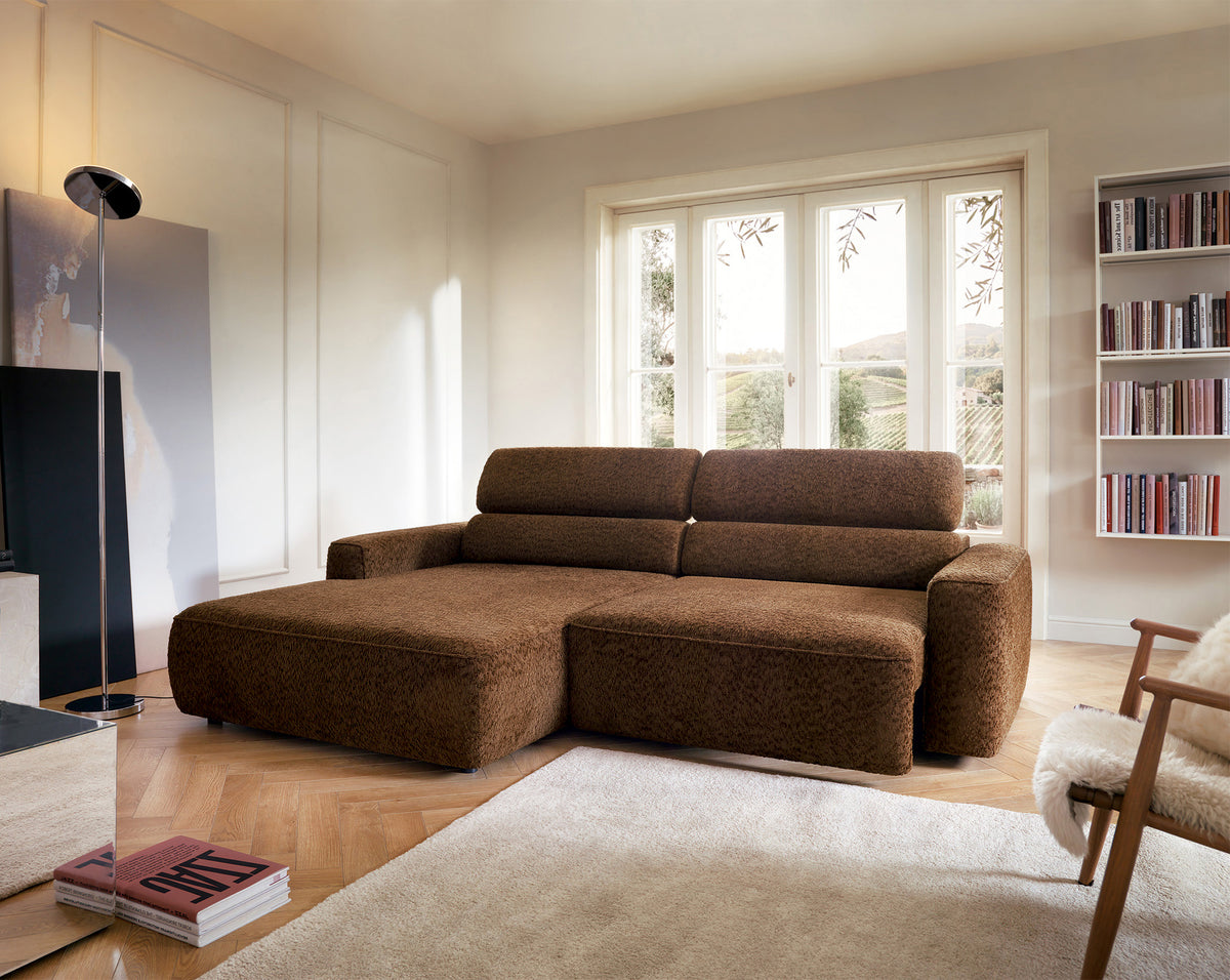 Canapé d'angle Fando avec assise électrique coulissante, forme en L, côté gauche, tissu chenille marron