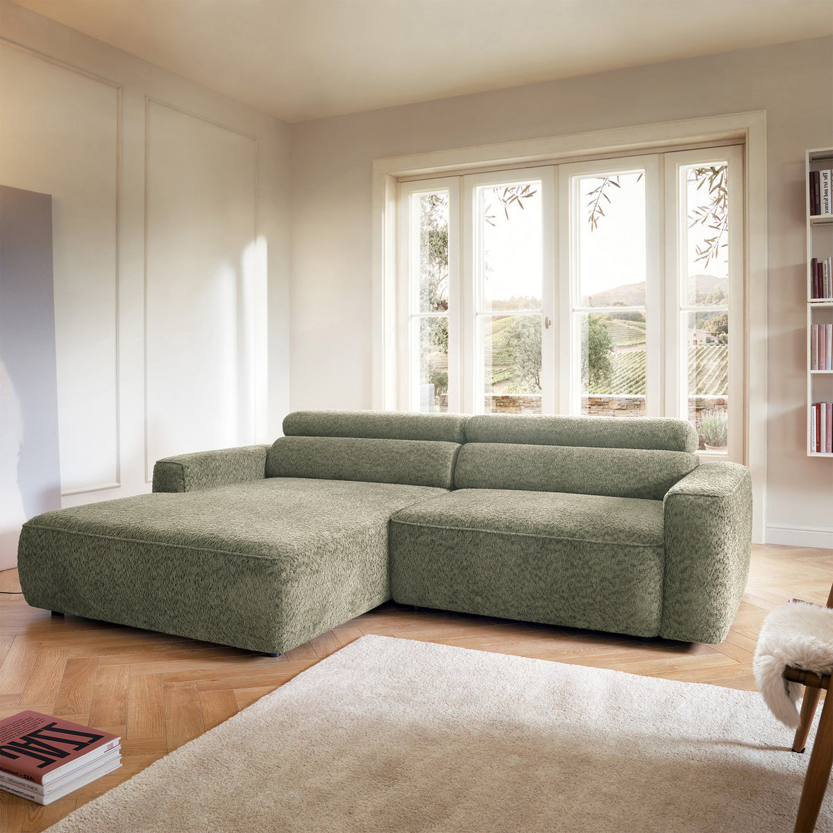Canapé d'angle Fando avec assise électrique rétractable, forme en L, orientation gauche, en chenille sauge