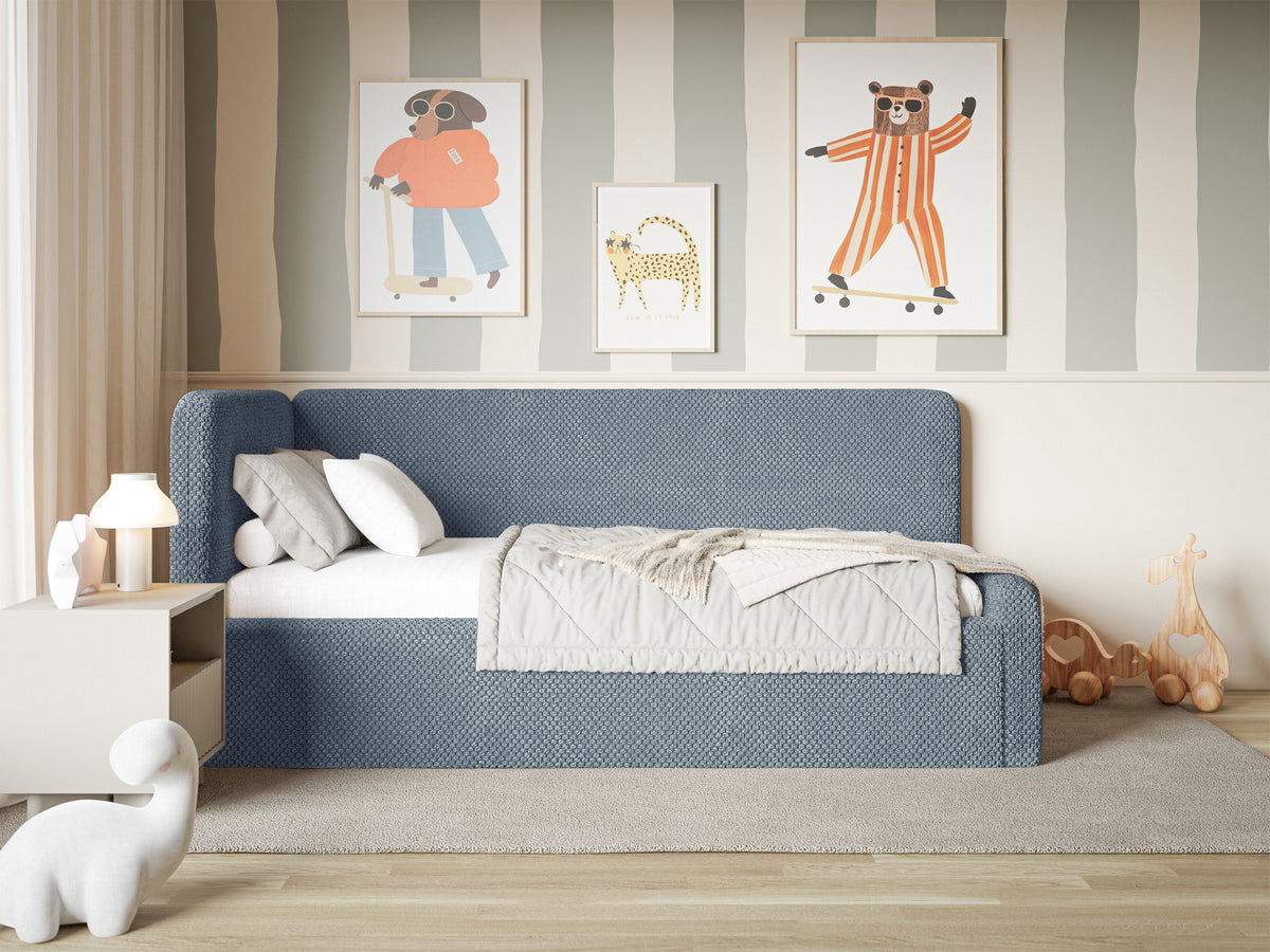 Jugendbett 120x200 cm Fanklo linksseitig mit Stauraum und blauen Plüsch-Hydrophob-Gittern