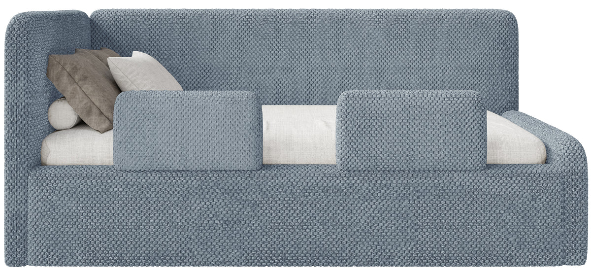 Jugendbett 120x200 cm Fanklo linksseitig mit Stauraum und blauen Plüsch-Hydrophob-Gittern