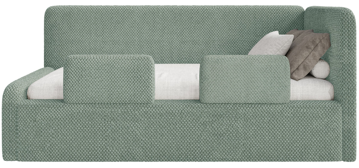Jugendbett 90x200 cm Fanklo rechtsseitig mit Matratze, Stauraum und Geländern, salbeigrüner Plüsch, wasserabweisend