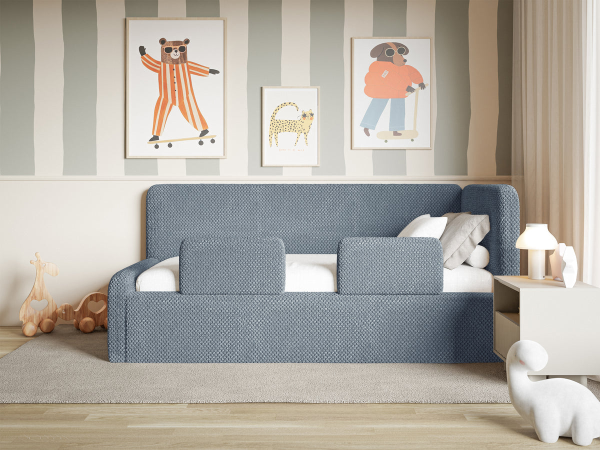 Lit jeune 90x200 cm Fanklo droit avec matelas, coffre de rangement et barrières bleu velours hydrofuge