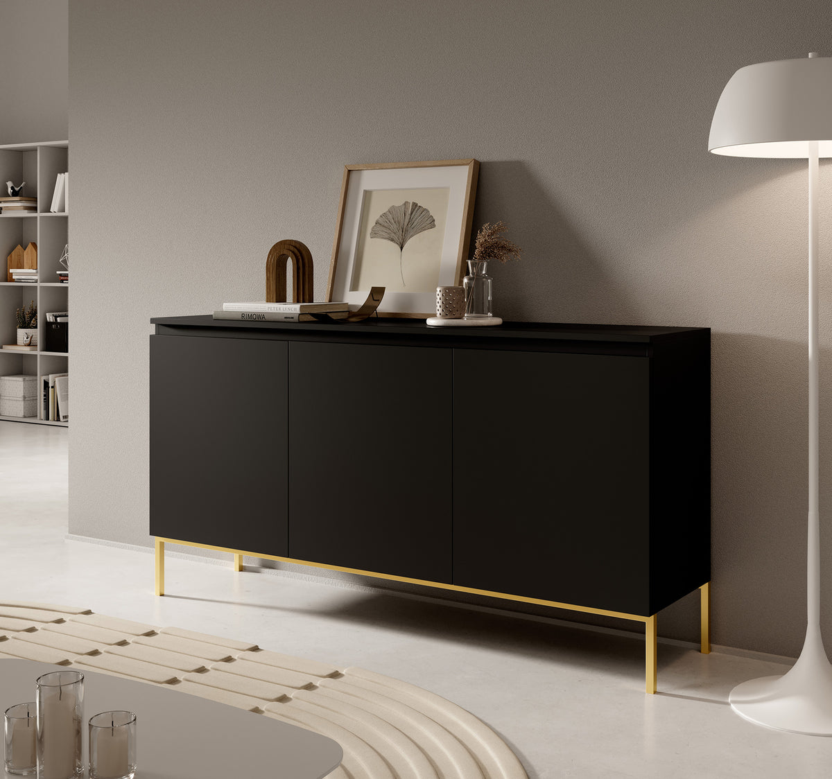 Commode trois portes Bemmi 150 cm noire avec pieds dorés