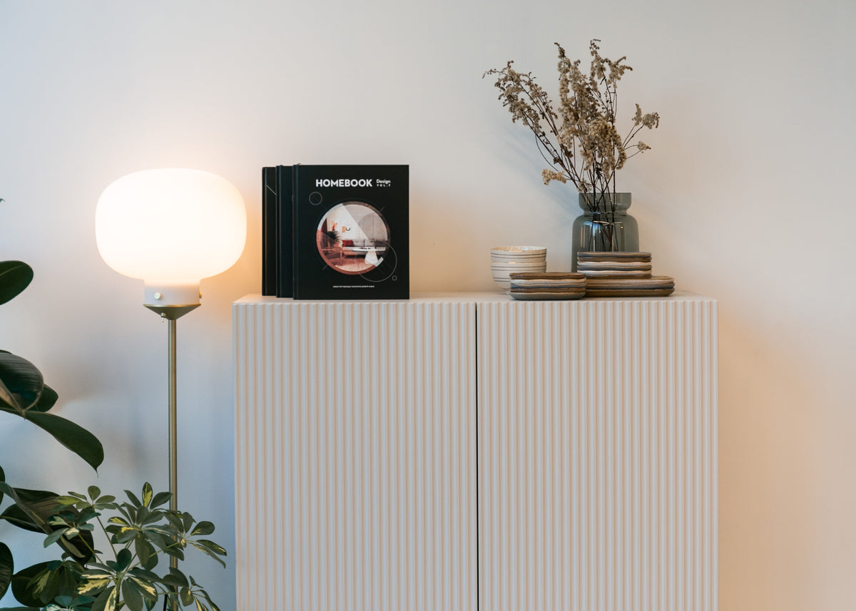 Zweiturige Kommode Veldio mit gefräster Front 90 cm Grau-Beige mit goldenen Beinen