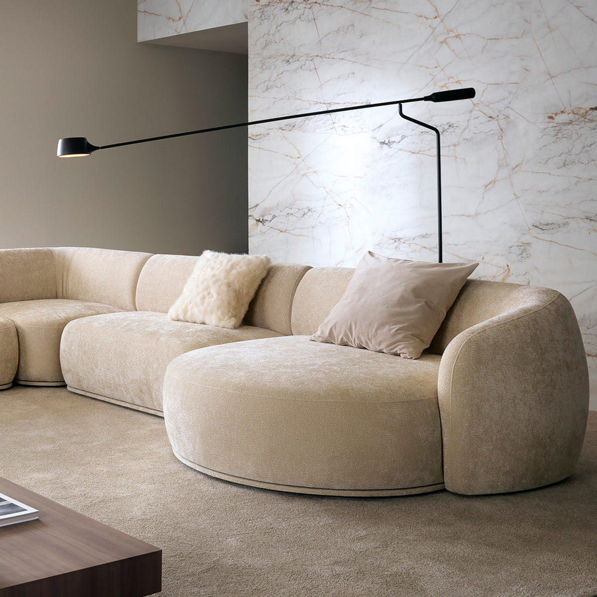 Modulare Eckcouch Bommo L-förmig mit Pouf, rechtsseitig, beige Chenille