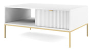 Table basse Vellore 104x68 cm blanche avec façade rainurée et structure dorée
