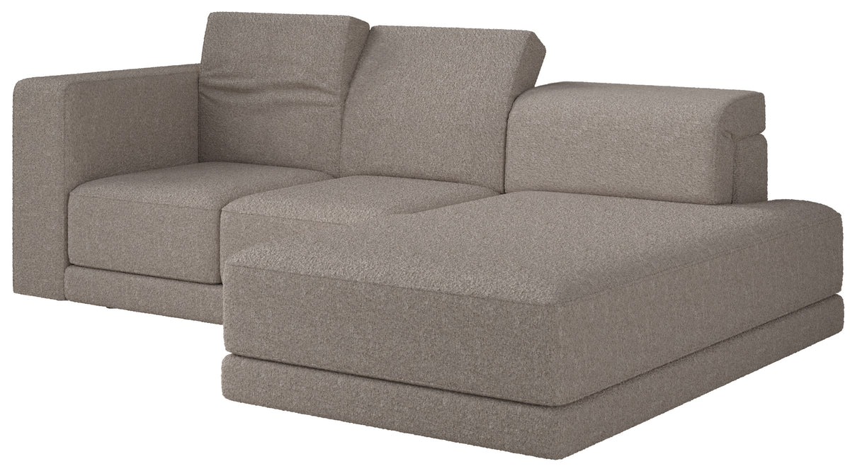 Ecksofa Novals, L-förmig, rechtsseitig mit verstellbaren Kopfstützen, grau-beiger Bouclé-Stoff