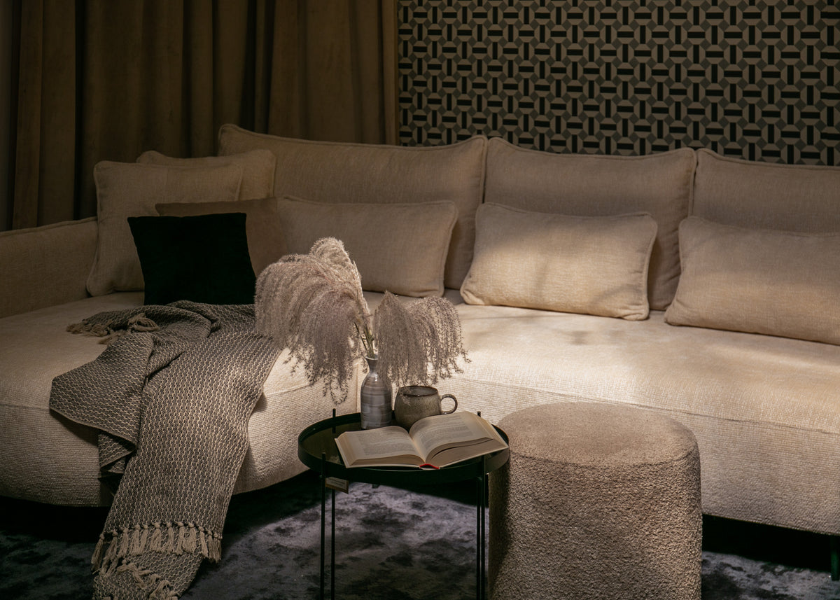 Canapé d'angle Oblivio avec fonction couchage, forme en L, avec coffre de rangement, tissu chenille crème, version gauche