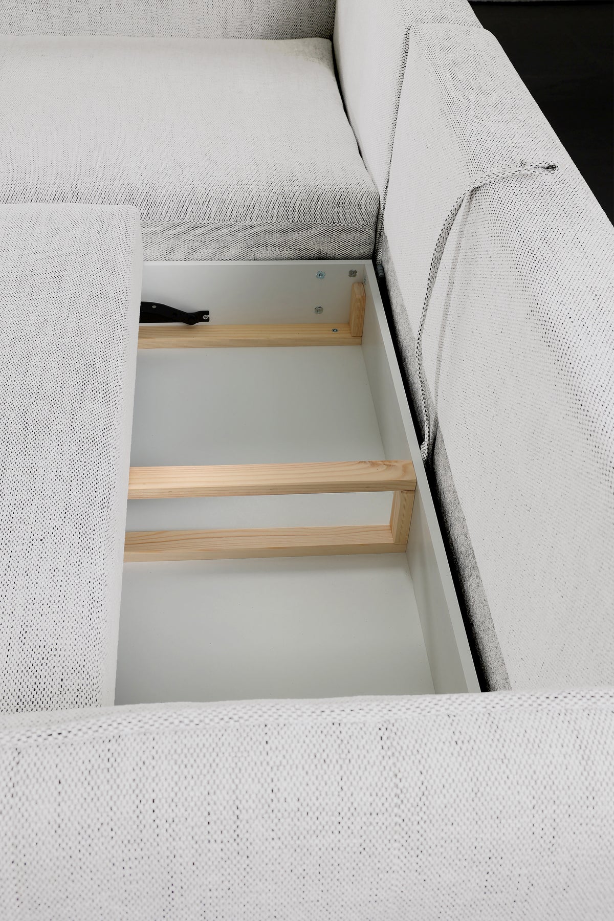 Canapé d'angle avec fonction couchage Oblivio mini en L, côté gauche, avec rangement, blanc en rotin tressé