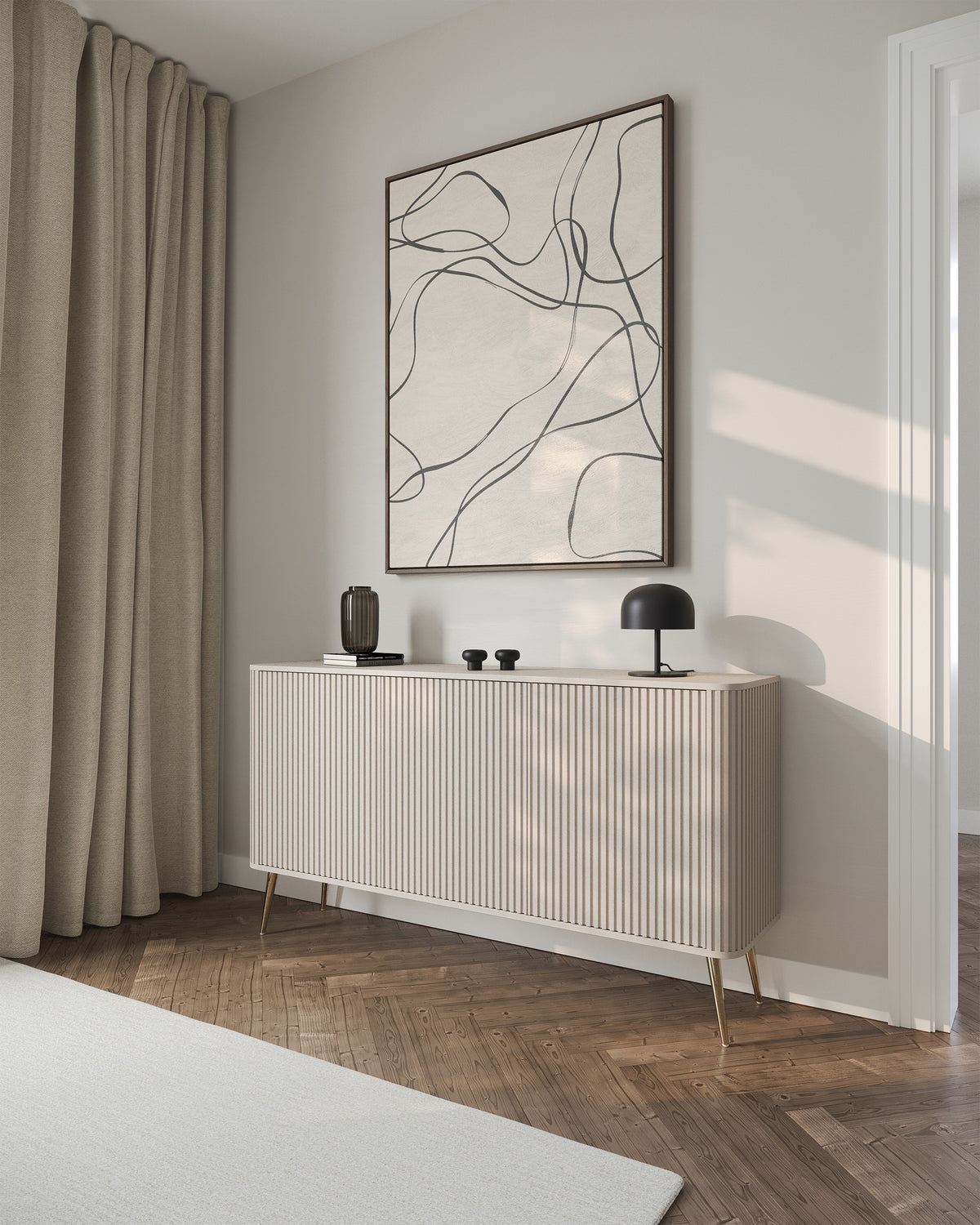 Kommode Ovarlo mit Fräsungen, dreitürig, 163 cm, sandbeige mit goldenen Beinen
