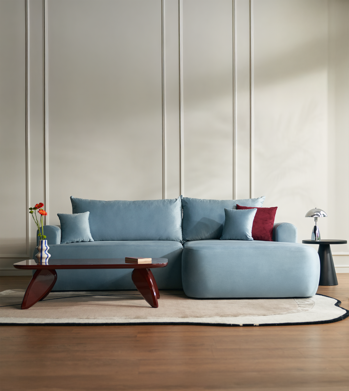 Canapé d'angle droit Ovo avec fonction couchage et coffre de rangement, velours hydrofuge bleu ciel
