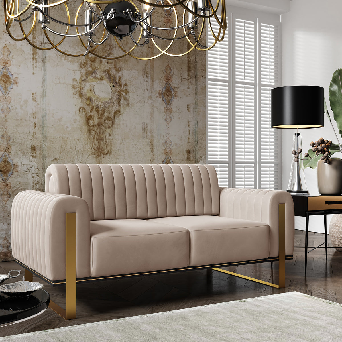 Canapé 2 places Parissa velours beige clair pieds dorés
