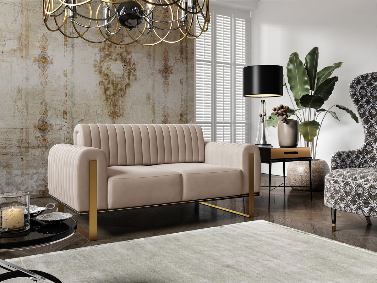 Canapé 2 places Parissa velours beige clair pieds dorés