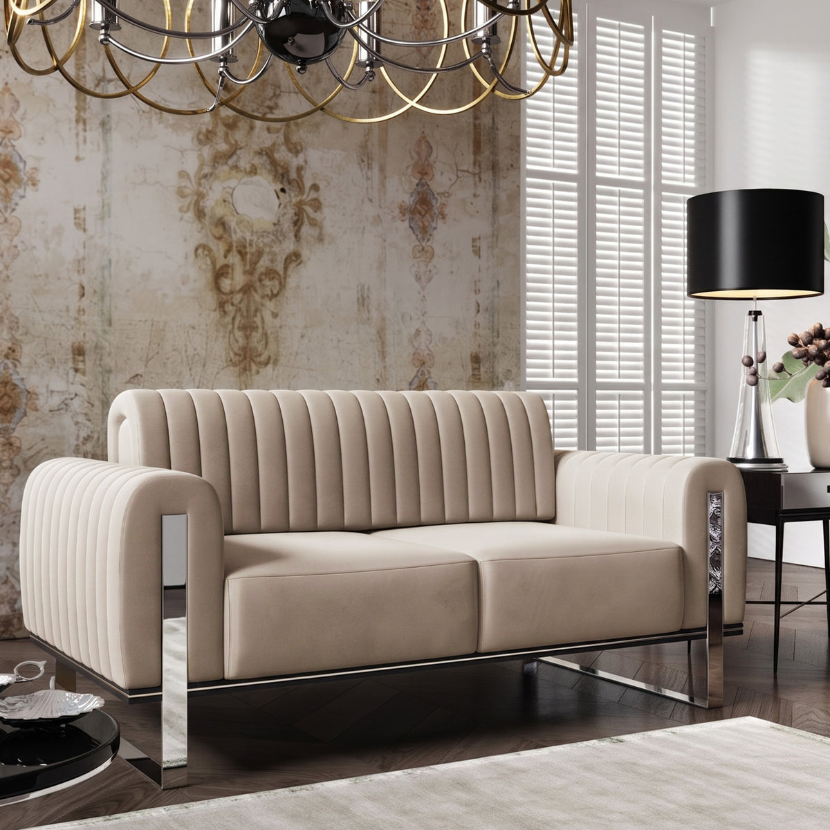 Canapé 2 places Parissa velours beige clair pieds chrome