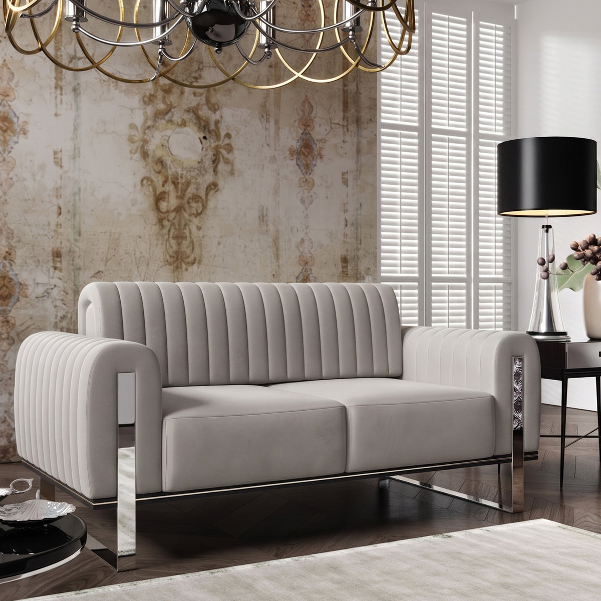 Canapé 2 places Parissa velours gris clair pieds chrome