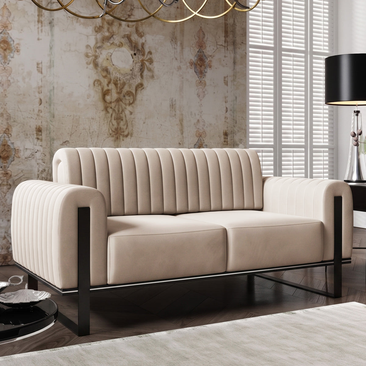 Canapé 2 places Parissa velours beige clair pieds noirs
