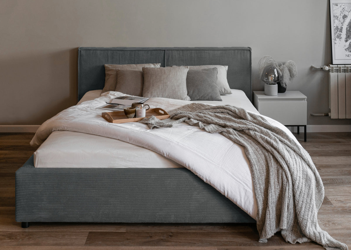 Lit tapissé 140x200 cm Farese avec rangement et vérin à gaz, velours côtelé gris