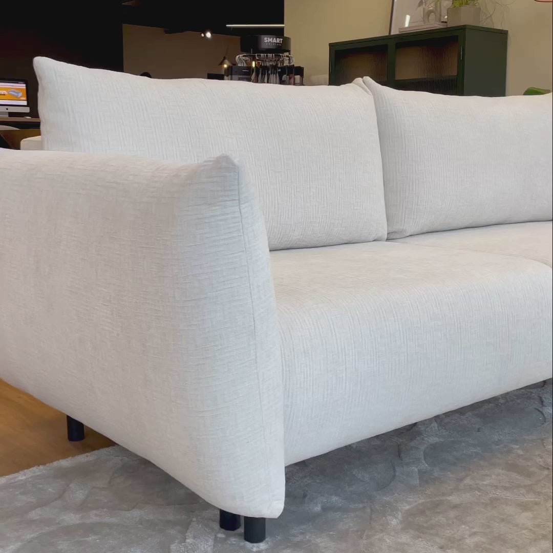 Video laden: Dreisitziges ausklappbares Sofa Candeiro mit Stauraum, grauer Chenille-Bezug