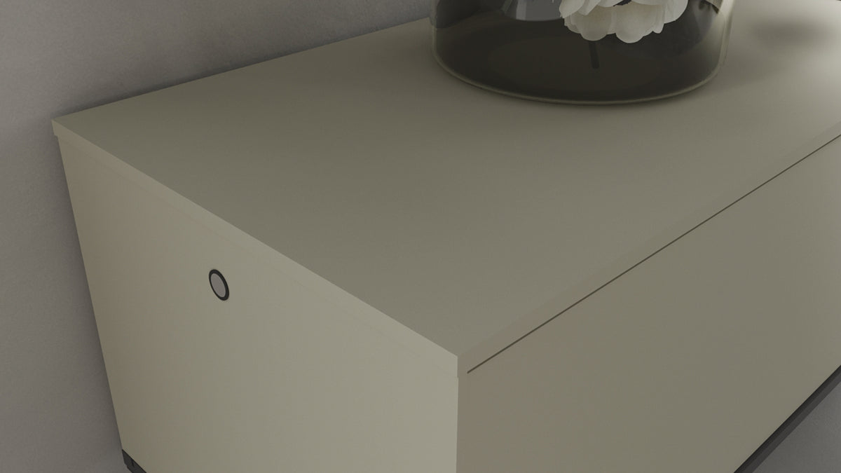 Video laden: TV-Schrank Bellezo mit LED-Vitrine 166 cm cremefarben