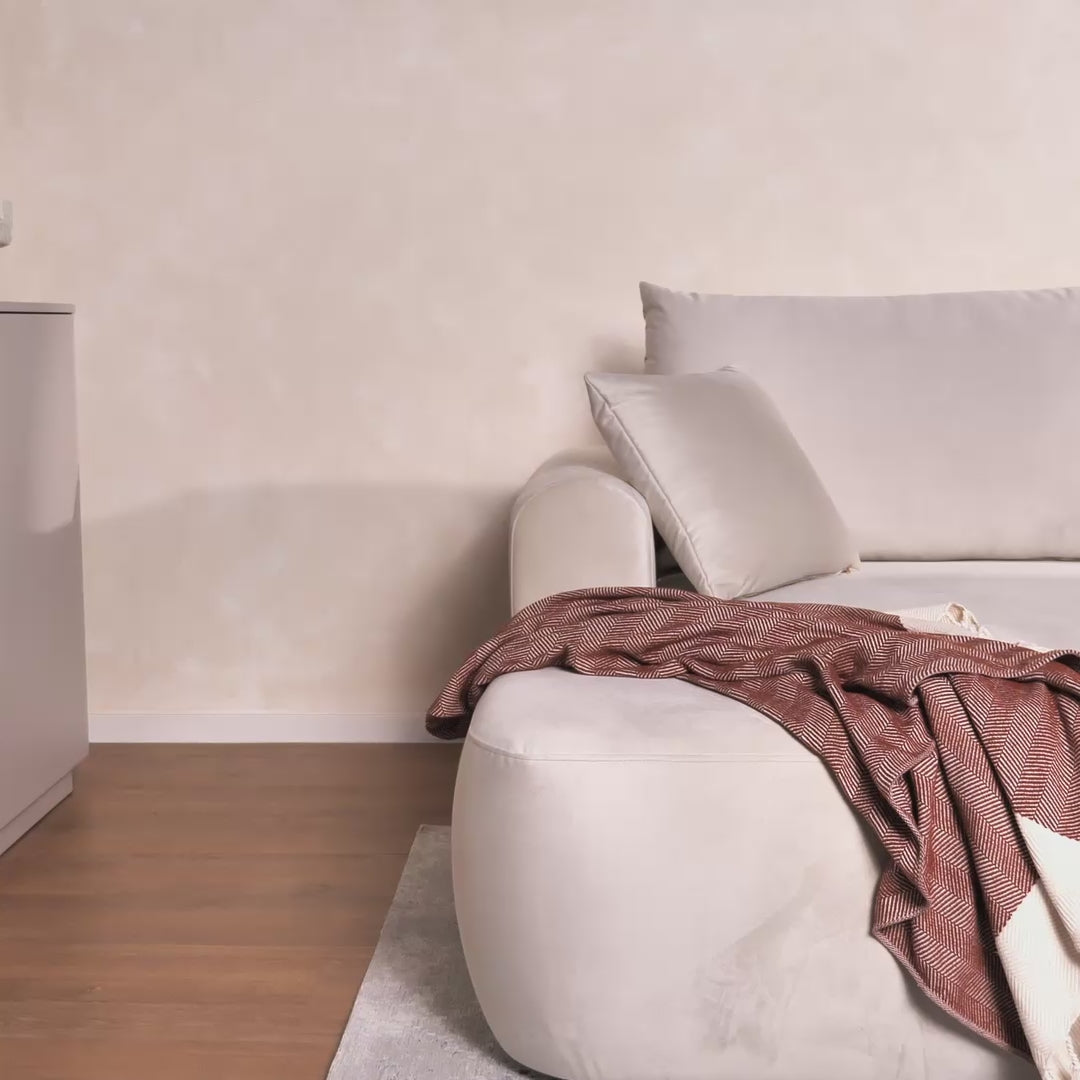 Charger la vidéo : Canapé d'angle droit Ovo avec fonction couchage et coffre de rangement, velours hydrofuge bleu ciel