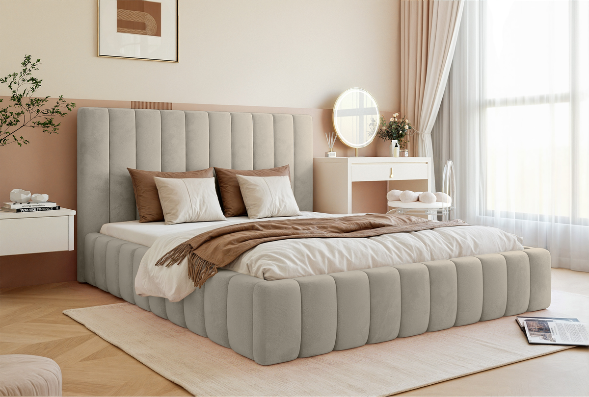 Lit tapissé 140x200 cm Fiarro avec rangement pour la literie, velours beige clair, cadre métallique