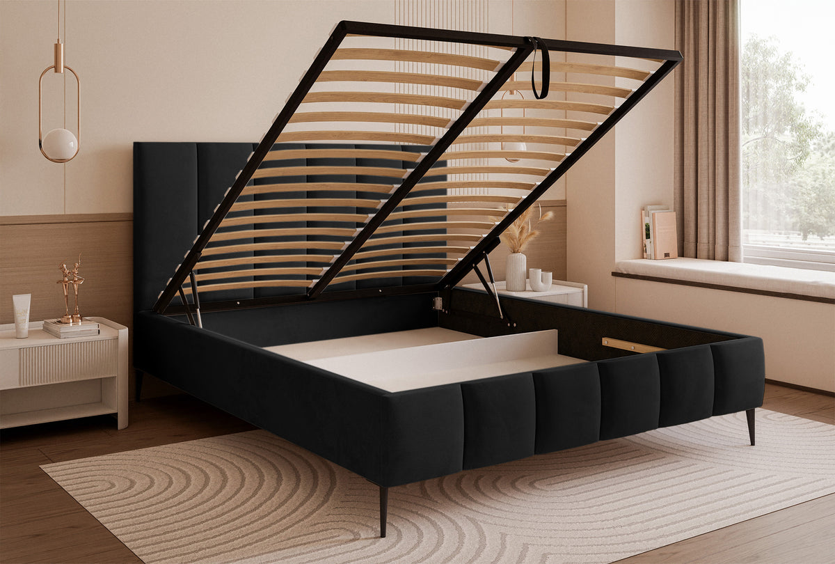 Lit tapissé 140x200 cm Sarafino avec rangement pour linge de lit, velours noir, cadre métallique sur pieds hauts
