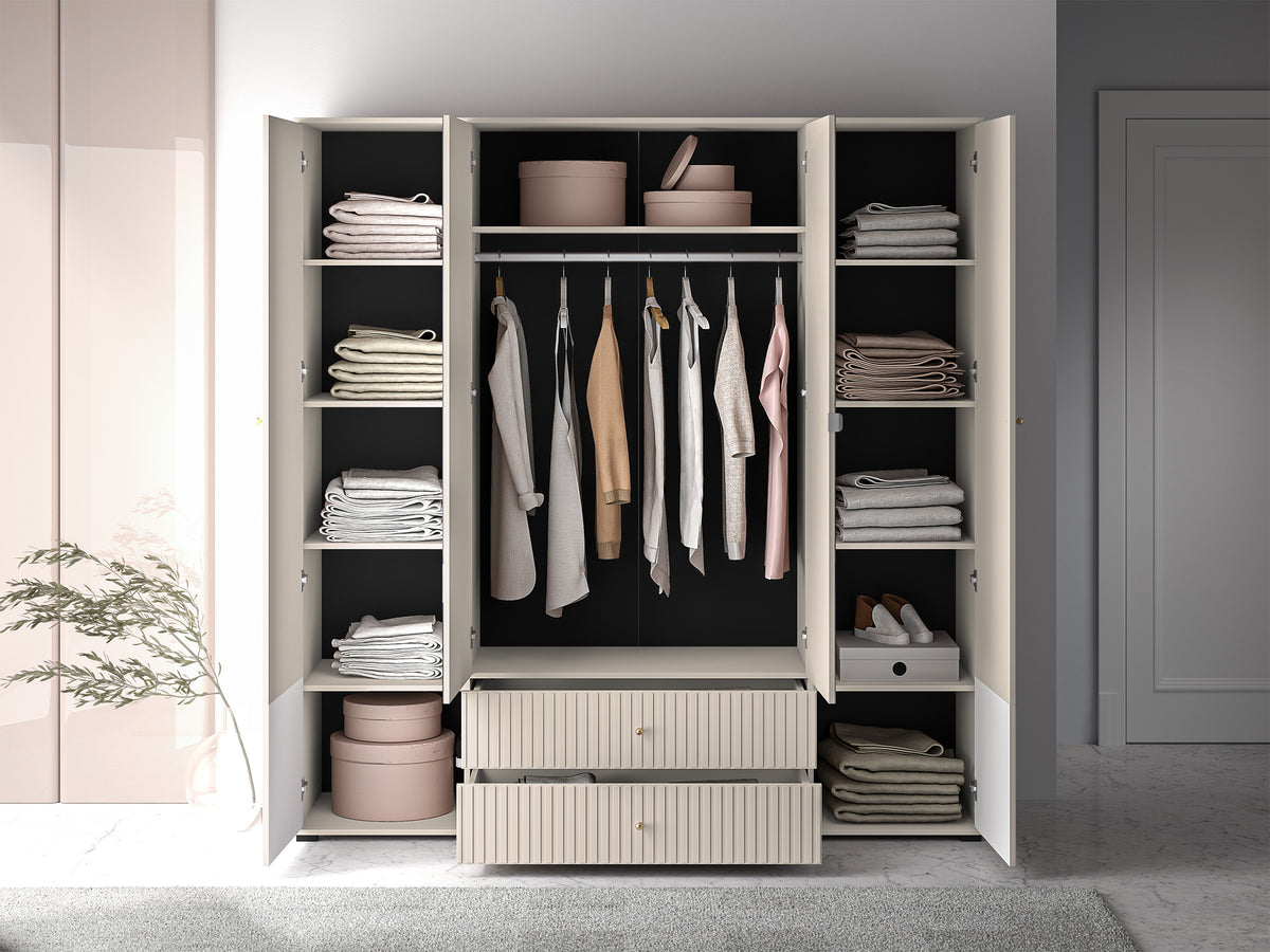 Armoire 4 portes Caletto 200 cm avec 2 tiroirs et miroir, lamelles décoratives beige